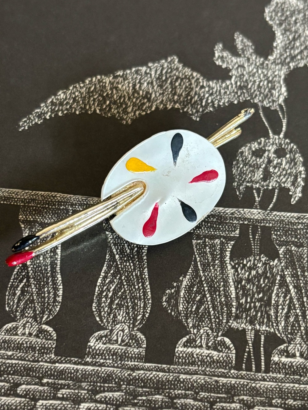 60's Lucite Painter's Palette Brooch - Artist's Palette Brooch - 60's Brooch